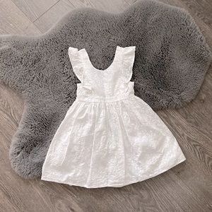 White dress sz.4T